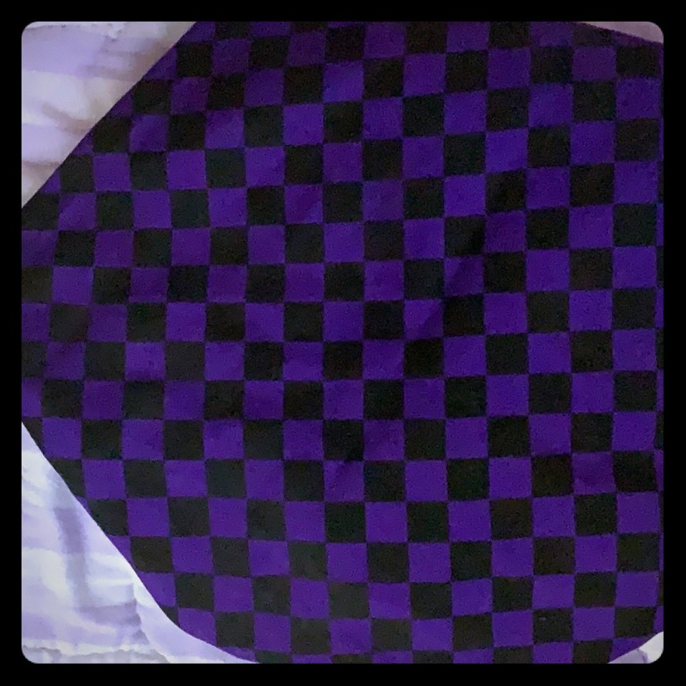 Checkered bandanna